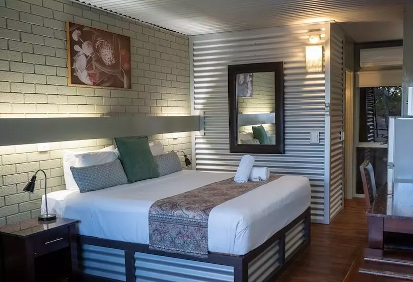 The Olive Tree Motel