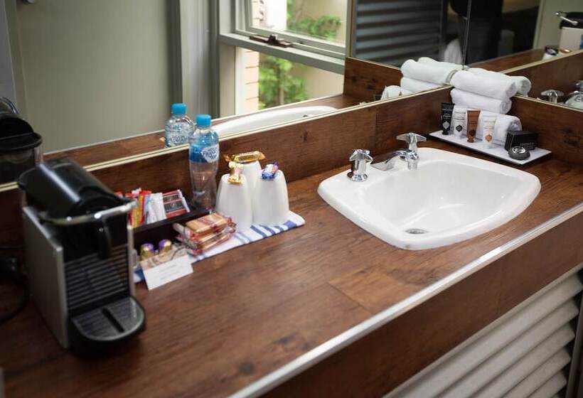 The Olive Tree Motel