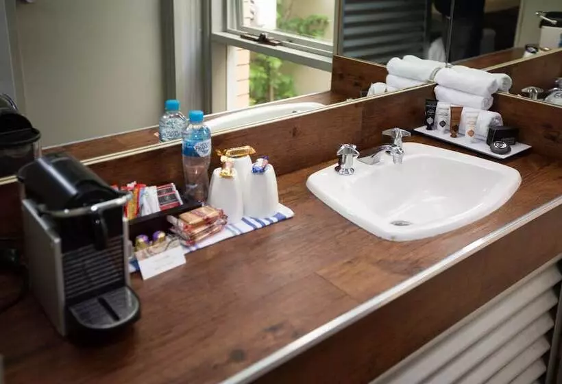 The Olive Tree Motel