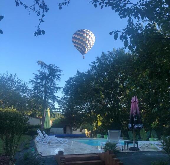 بنسيون Chambres Les Plantous De Severo