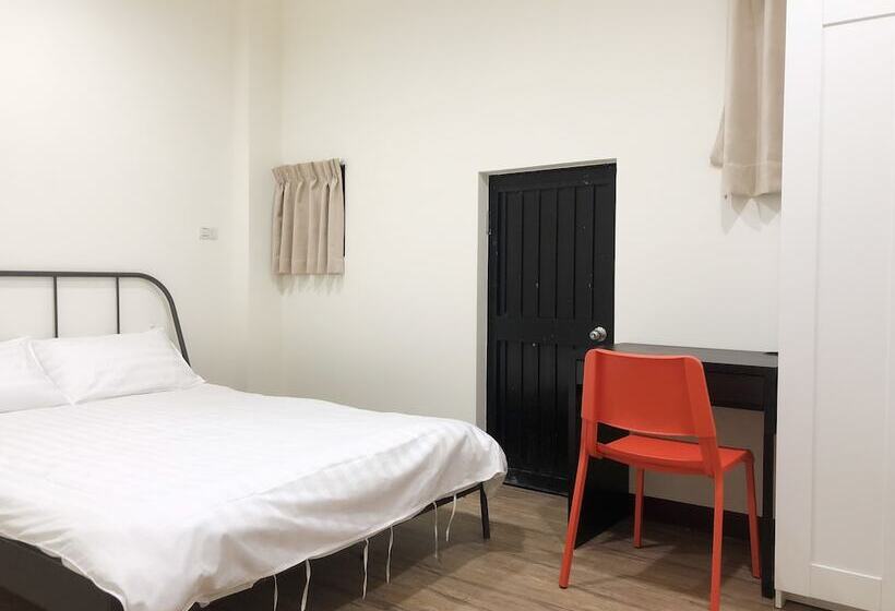 پانسیون Delicateperfume