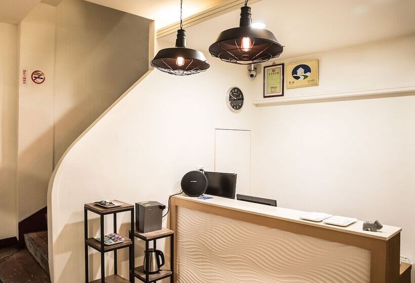 پانسیون Delicateperfume