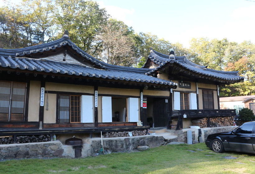 بنسيون Dureung Gotaek