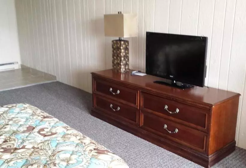 Pirate S Cove Motel
