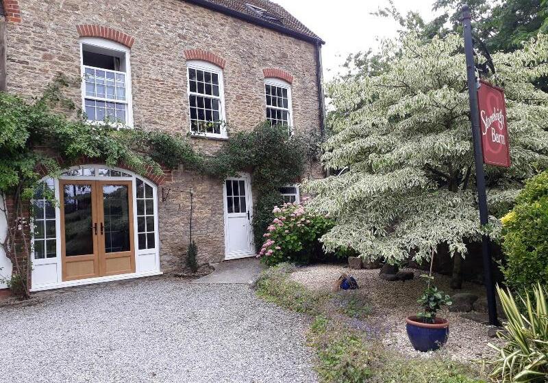 Stoneleigh Barn Bed And Breakfast