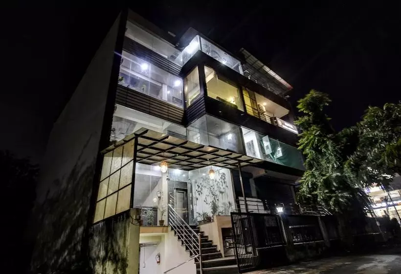 ホテル Treebo Trend Surya Residency