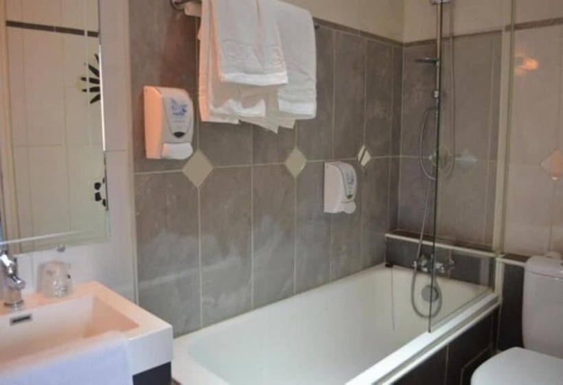 فندق Central Anzac