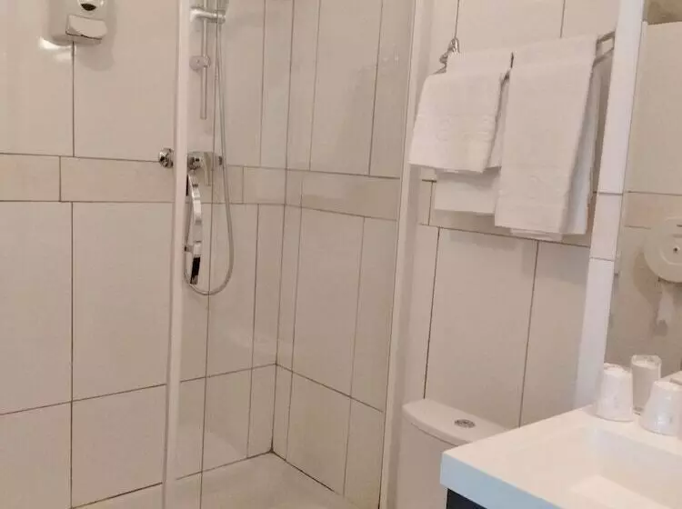 ホテル Central Anzac