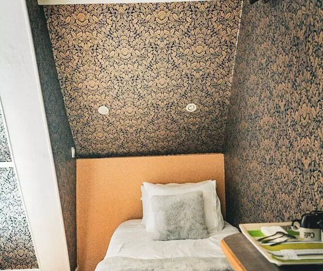 ホテル Central Anzac