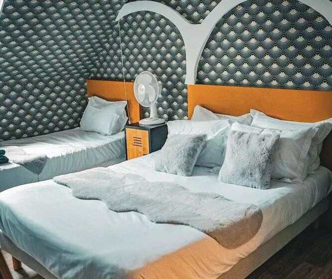 ホテル Central Anzac