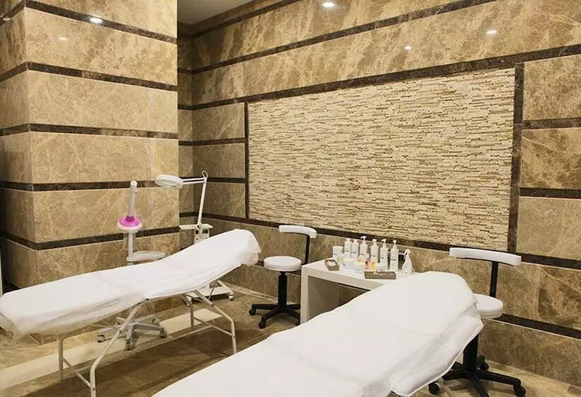 Hotelli Gherdan Park