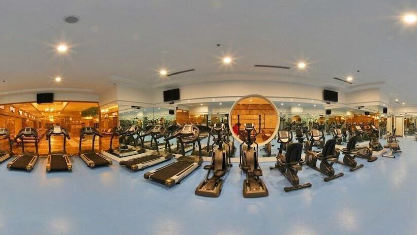 בית מלון כפרי Gherdan Park