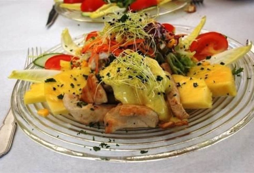 هتل Hôtel Restaurant Les Oceanides