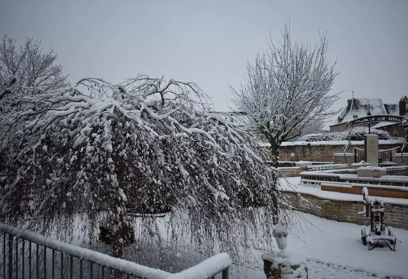 Hotelli Le Clos De La Vouge