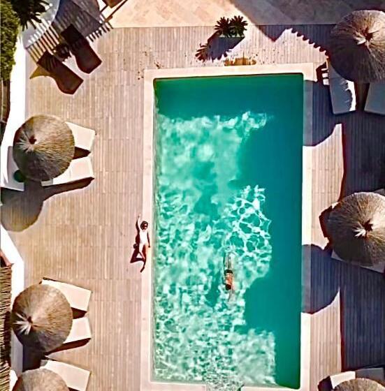 هتل Mas Des Rieges & Spa