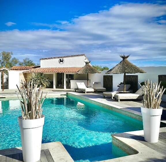 هتل Mas Des Rieges & Spa