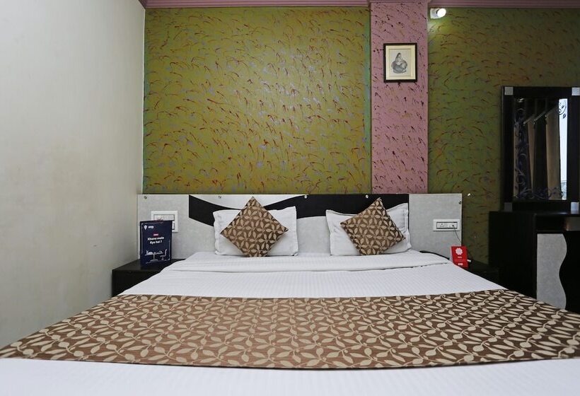 Hôtel Oyo 6541  Relax Inn