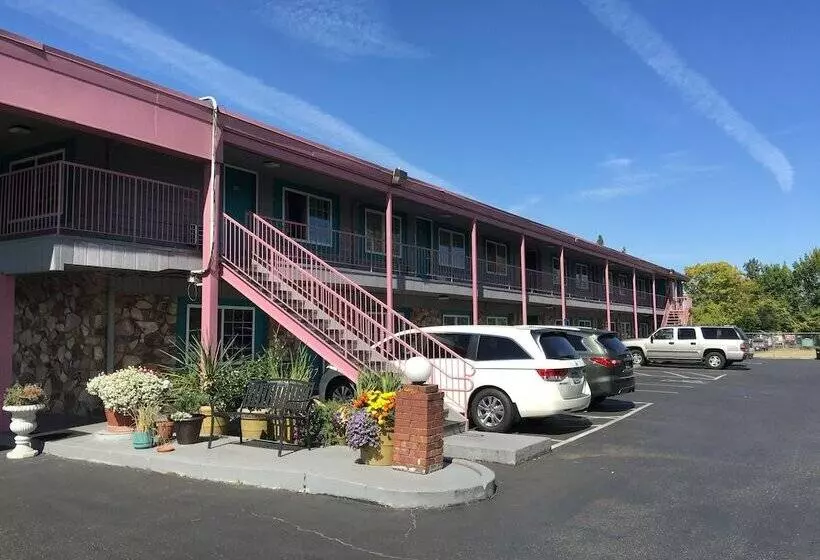 Motelli Beaverton Budget Inn