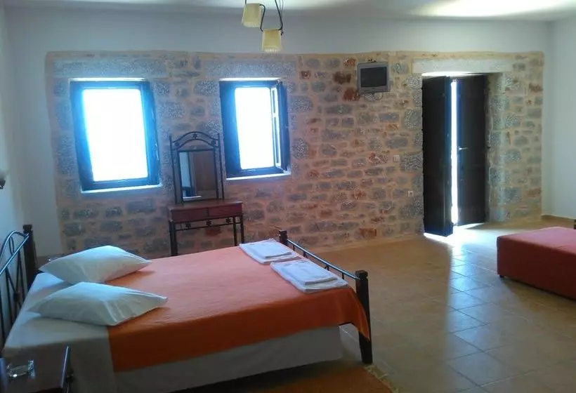 Onar Mani Suites