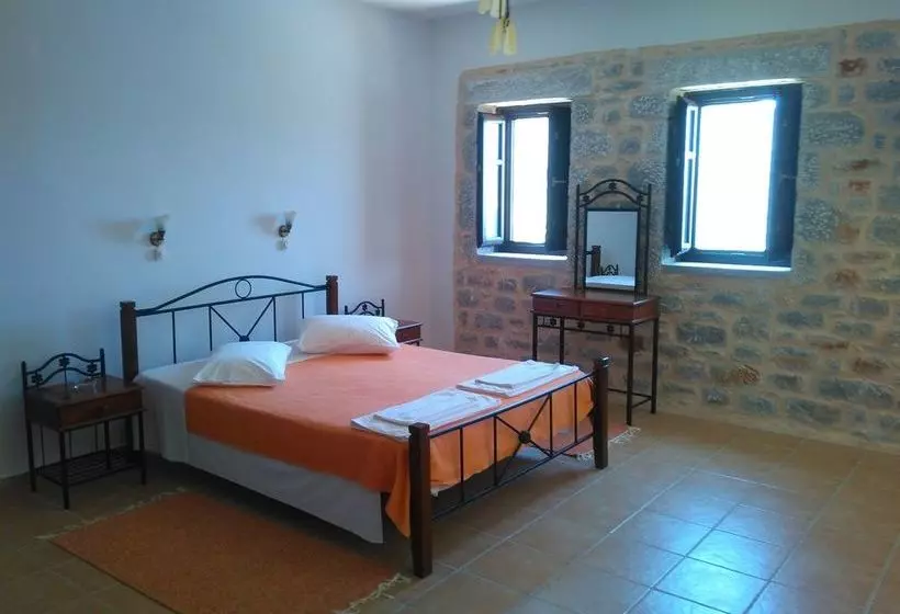 Onar Mani Suites
