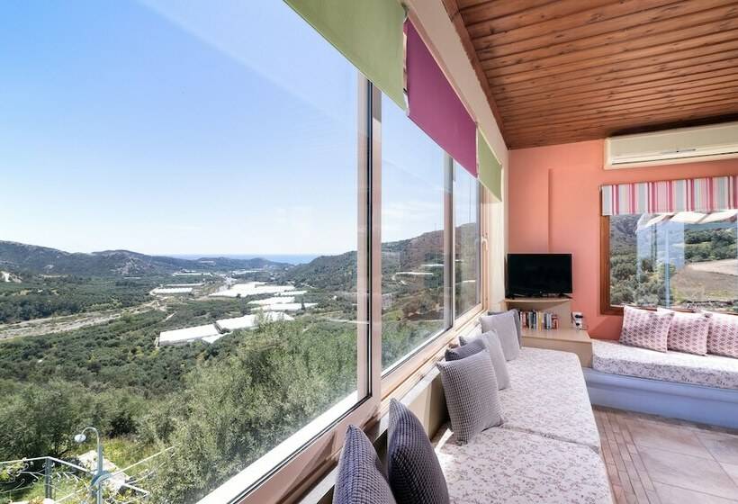 Sarakinas Residences