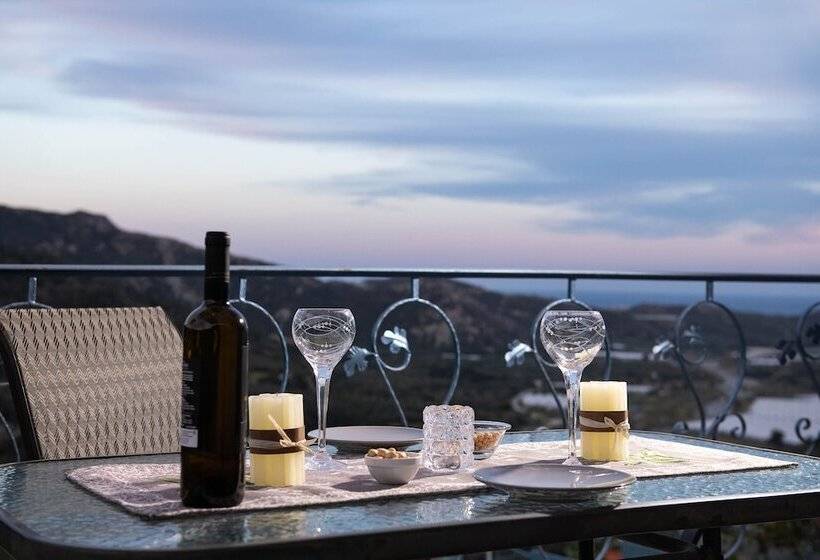 Sarakinas Residences