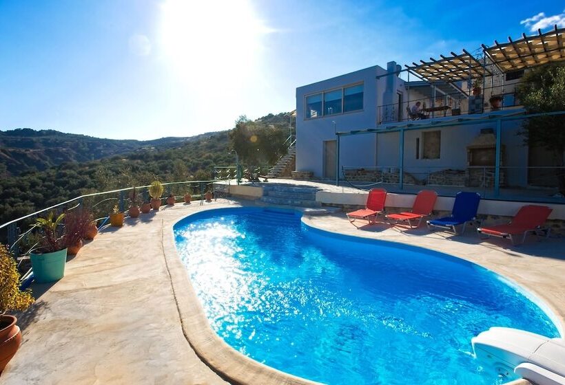 Sarakinas Residences