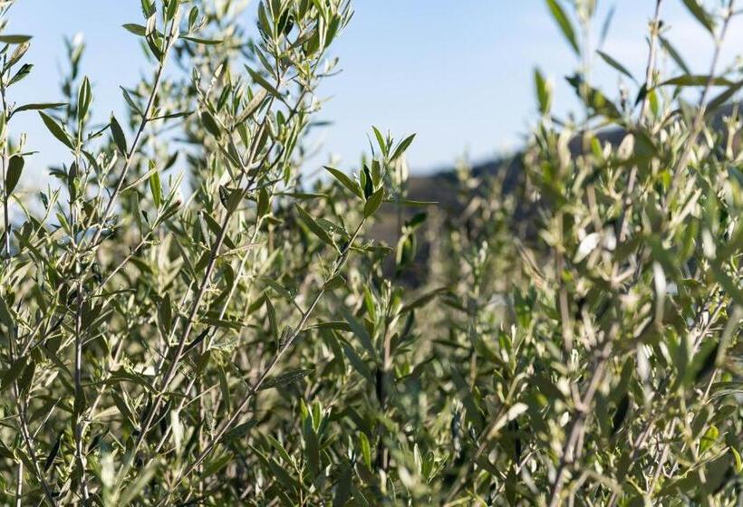 Sarakinas Residences