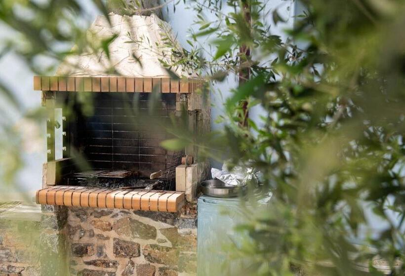 Sarakinas Residences