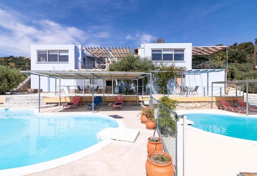 Sarakinas Residences