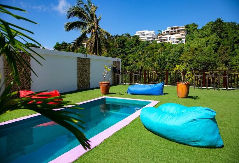 호스텔 Chillax Boracay