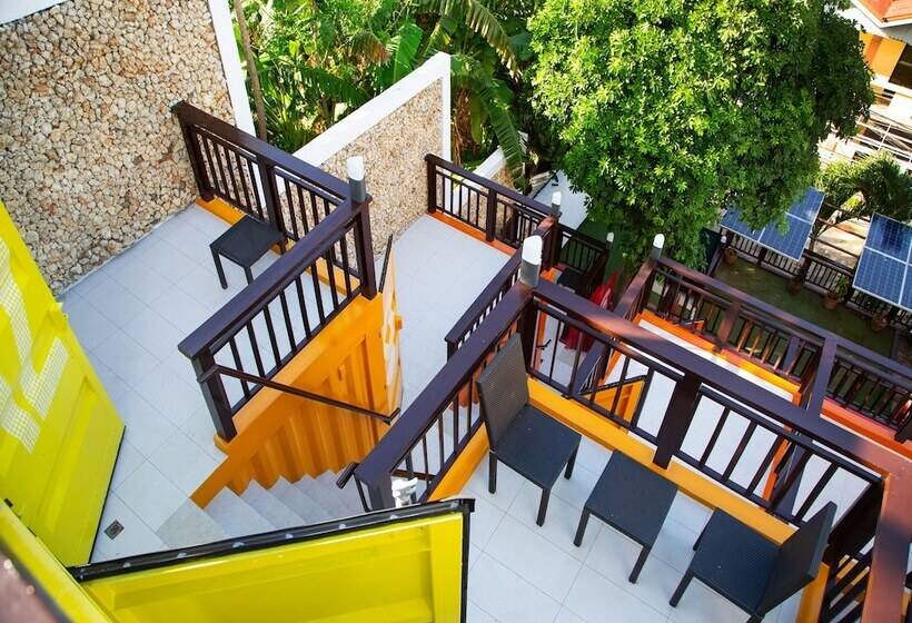 호스텔 Chillax Boracay