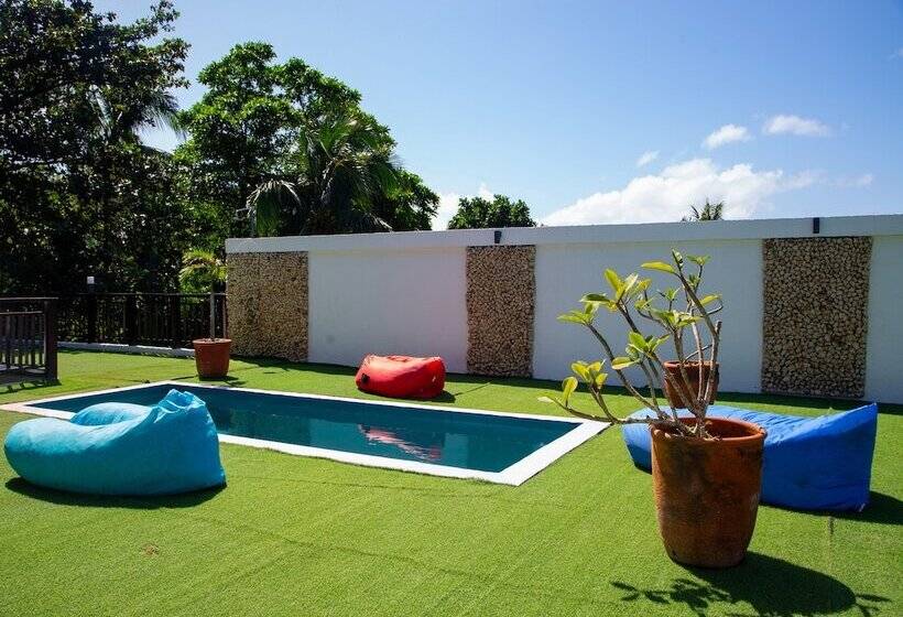 호스텔 Chillax Boracay