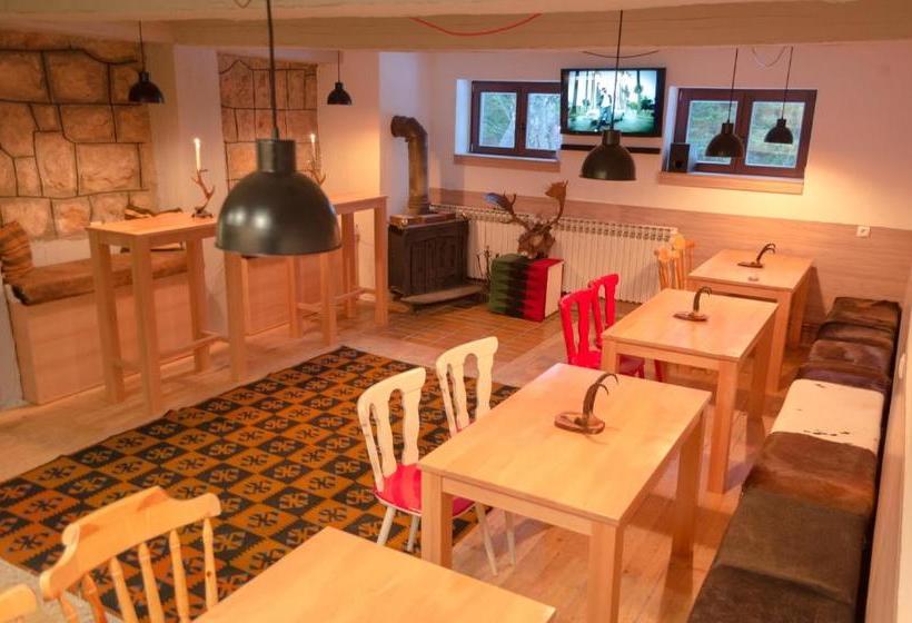 هاستل Challet Lovački Rog