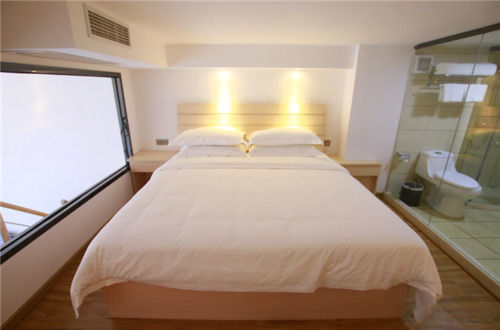 Aoyinsi International Apartment