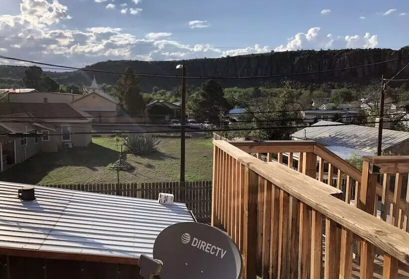 Aamiaismajoitus (B&B) Fort Davis Drug Store