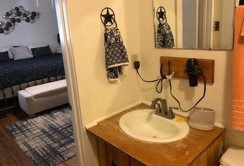 住宿加早餐  Fort Davis Drug Store