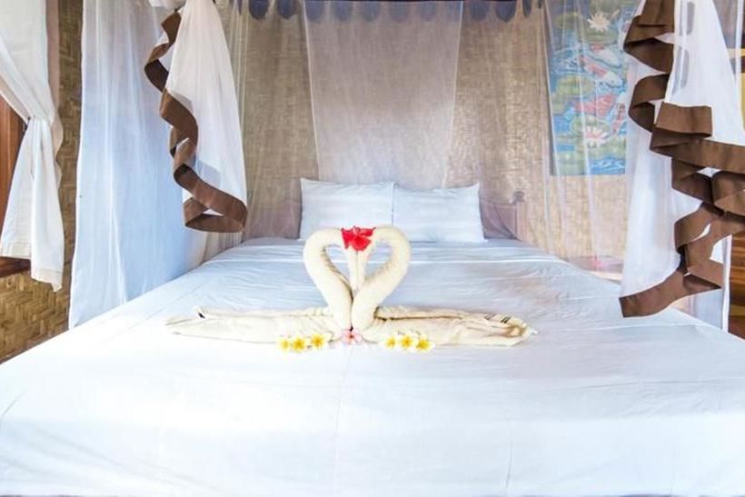 ベッドアンドブレックファースト Merta Sari Balangan Bungalows