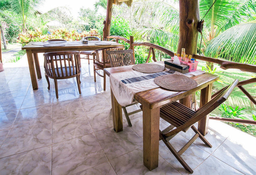 ベッドアンドブレックファースト Merta Sari Balangan Bungalows