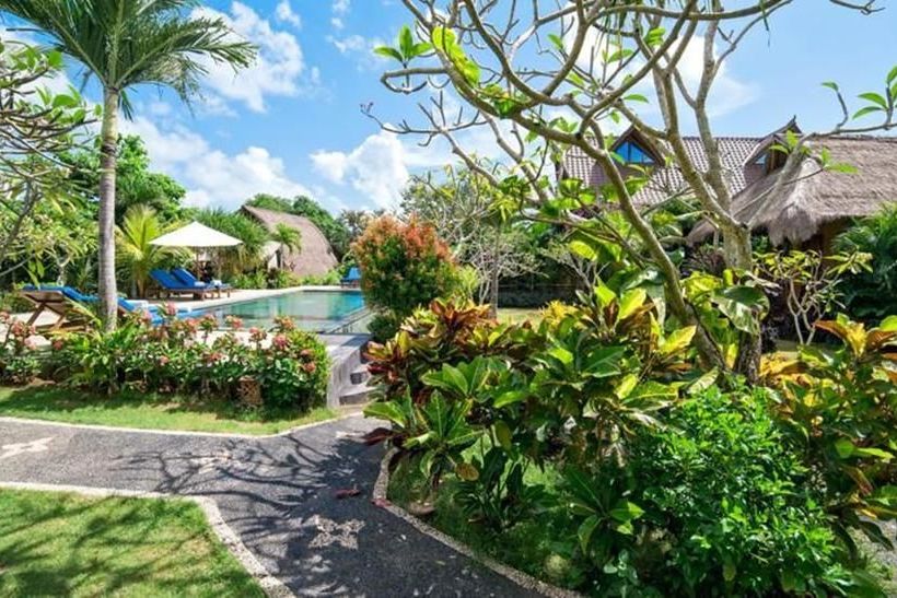 ベッドアンドブレックファースト Merta Sari Balangan Bungalows