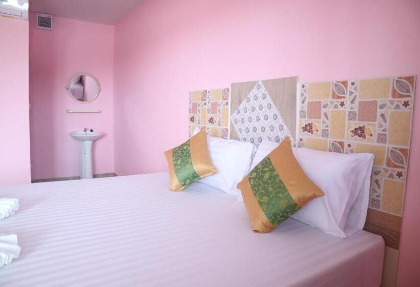 בית מלון כפרי Cottage Hill At Lanta