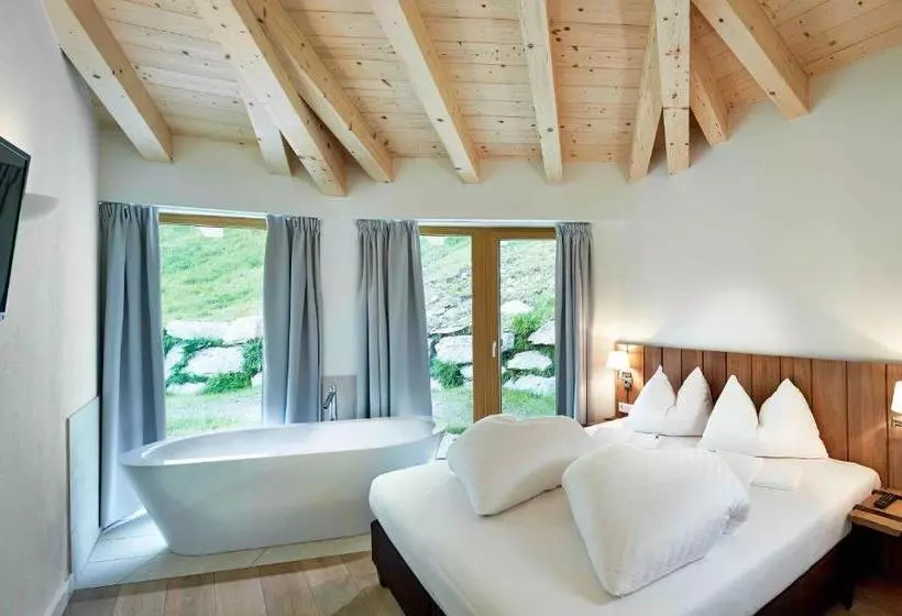 هتل Kaprun Glacier Estate