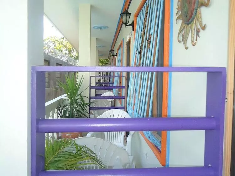 هتل L Amitié Hôtel