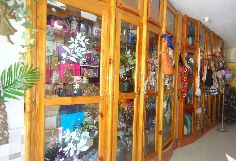 هتل L Amitié Hôtel