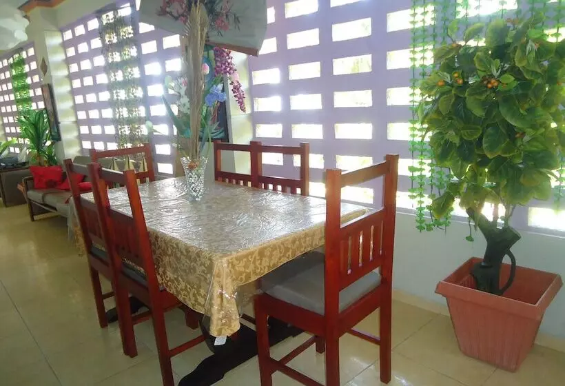 هتل L Amitié Hôtel