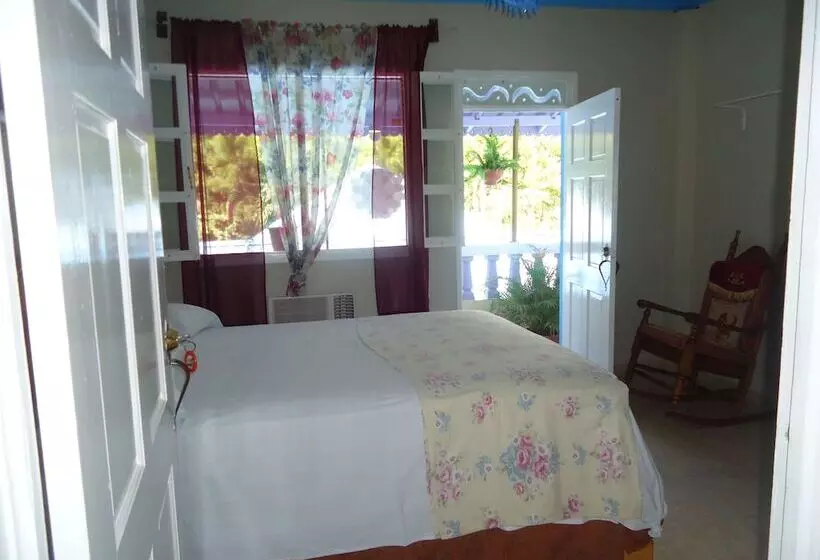 هتل L Amitié Hôtel