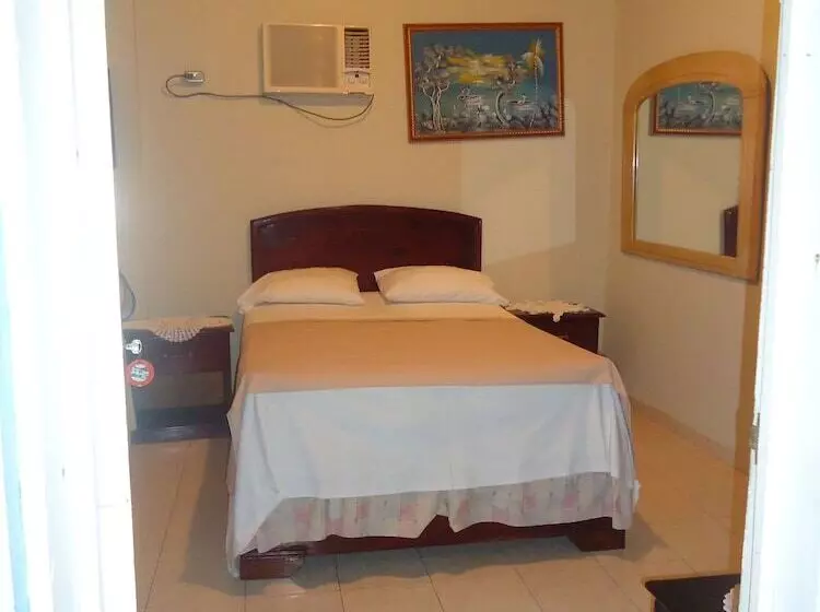 هتل L Amitié Hôtel