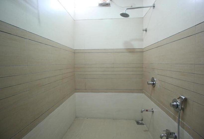 Fotos del hotel Oyo 5054 Sunnstep Club:  5