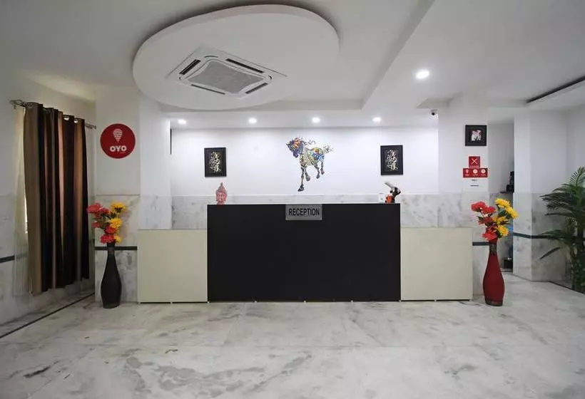 ホテル Super Collection O Sector 110 Noida