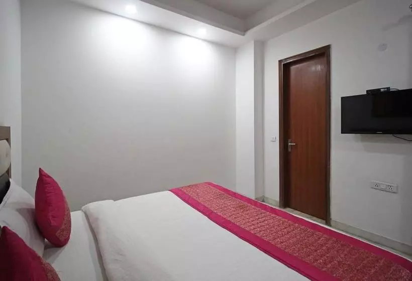 ホテル Super Collection O Sector 110 Noida